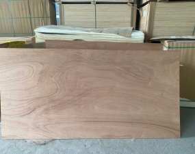 PLYWOOD LONG THÀNH