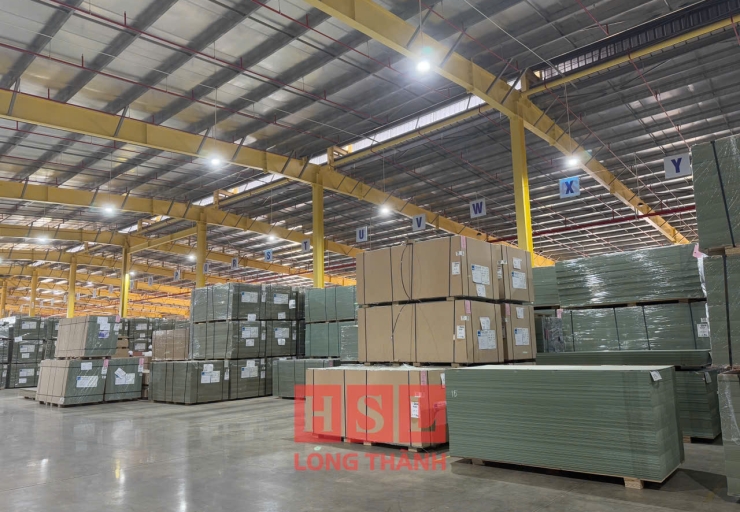 VÌ SAO KHÔNG THỂ CHỌN VÁN MELAMINE CHỈ DỰA VÀO BẢNG MẪU NHỎ TRÊN CATOLOGUE.
